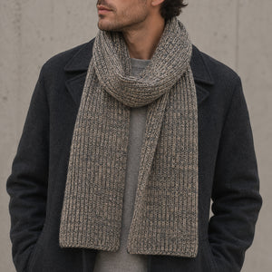 cashemre knit scarf model