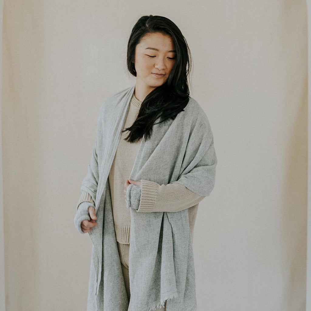 gray cashmere scarf model