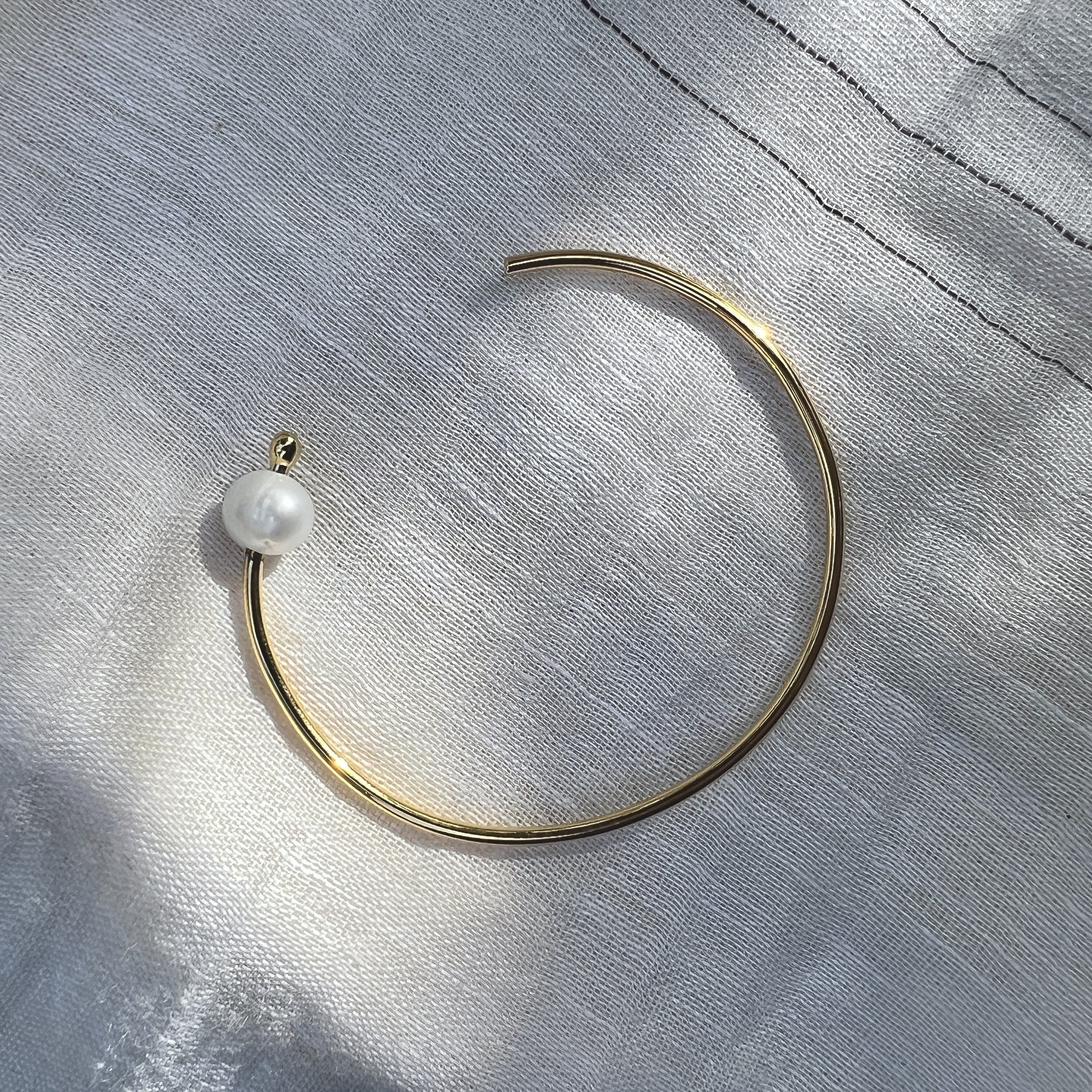 pearl bangle bracelet