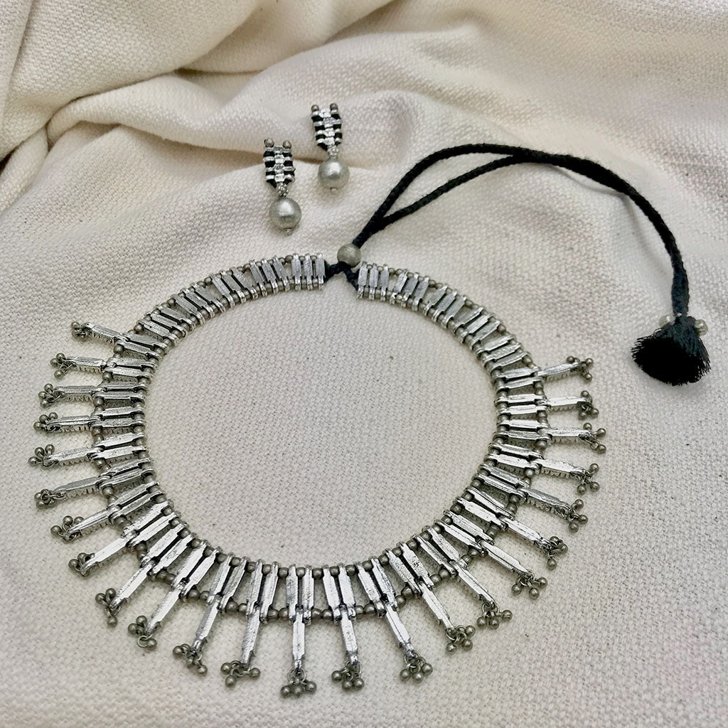 Silver Collar Necklace